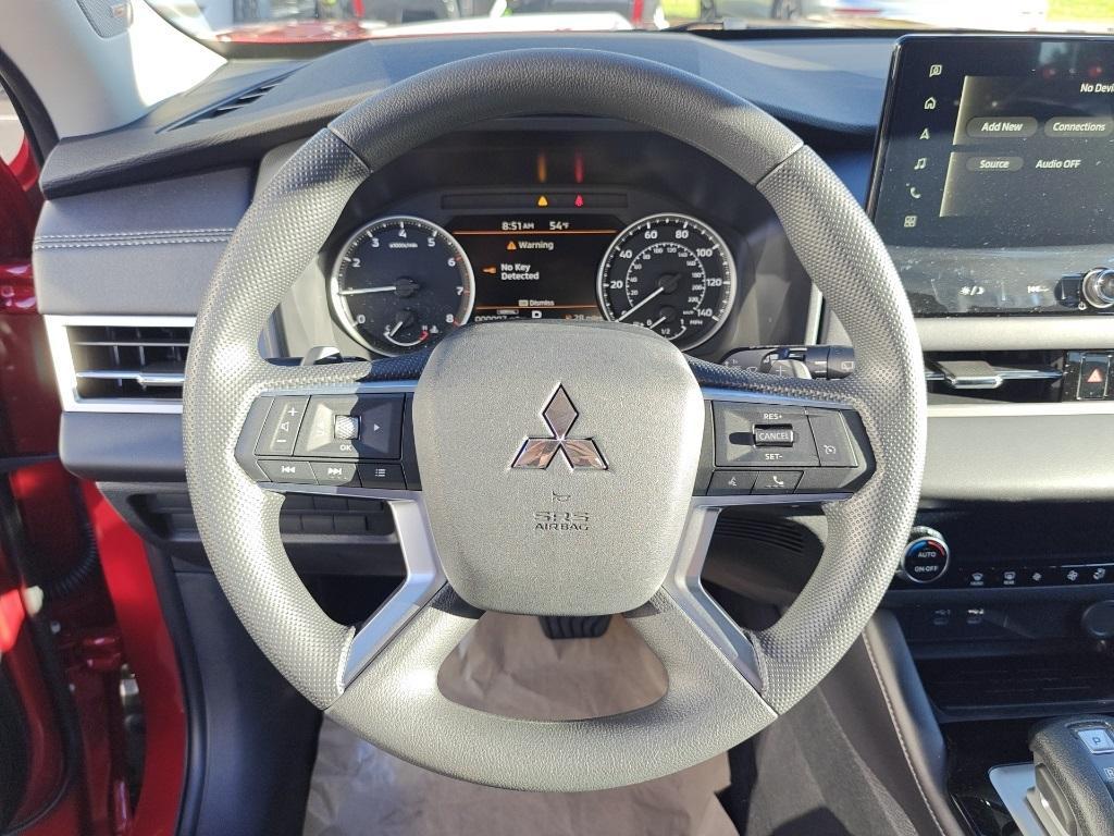 new 2025 Mitsubishi Outlander car, priced at $30,995