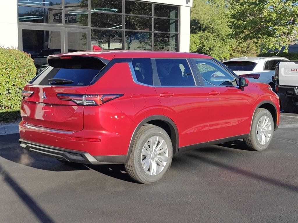 new 2025 Mitsubishi Outlander car, priced at $30,995