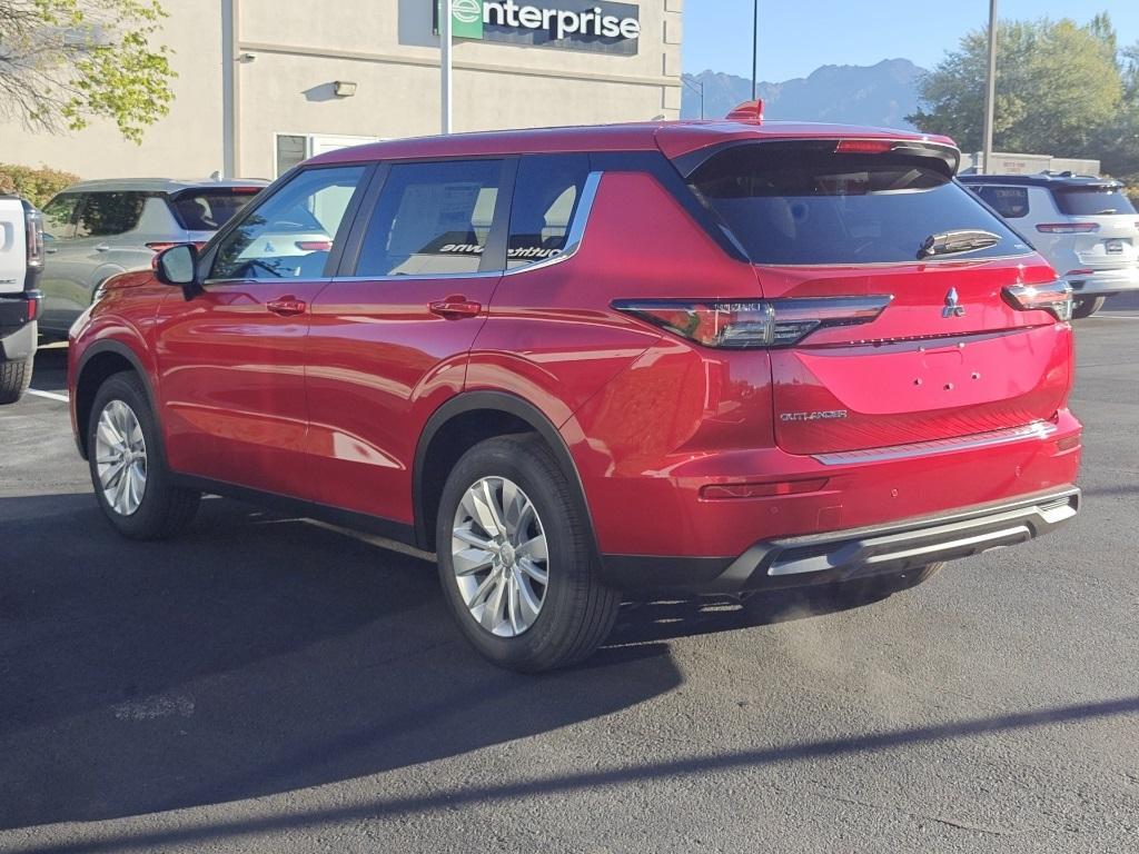 new 2025 Mitsubishi Outlander car, priced at $30,995