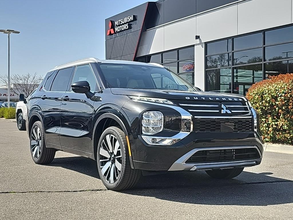 new 2025 Mitsubishi Outlander car, priced at $43,988