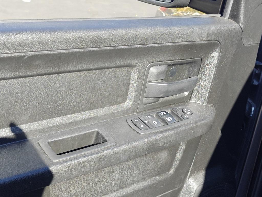 used 2019 Ram 1500 Classic car, priced at $18,250