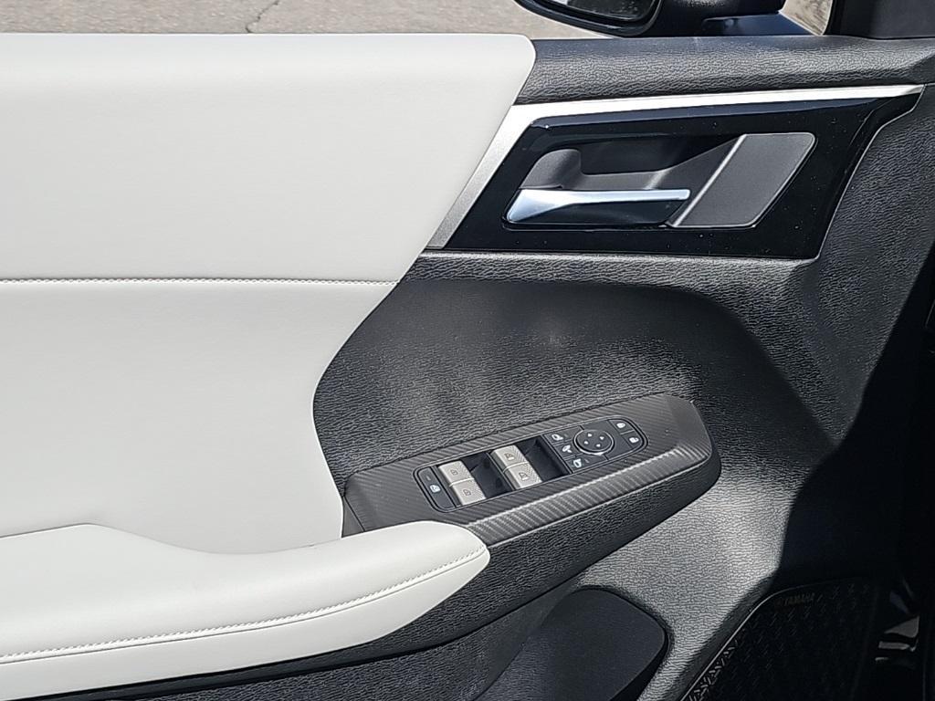 new 2025 Mitsubishi Outlander car, priced at $38,722