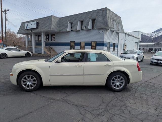used 2009 Chrysler 300 car, priced at $3,288