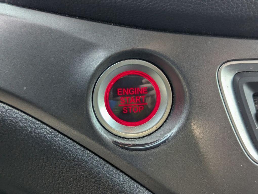 used 2022 Honda Pilot car, priced at $21,888