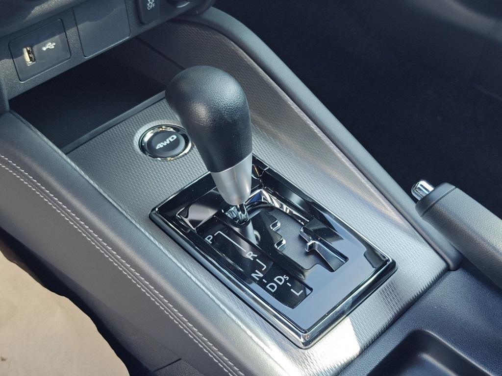new 2025 Mitsubishi Outlander Sport car, priced at $25,595