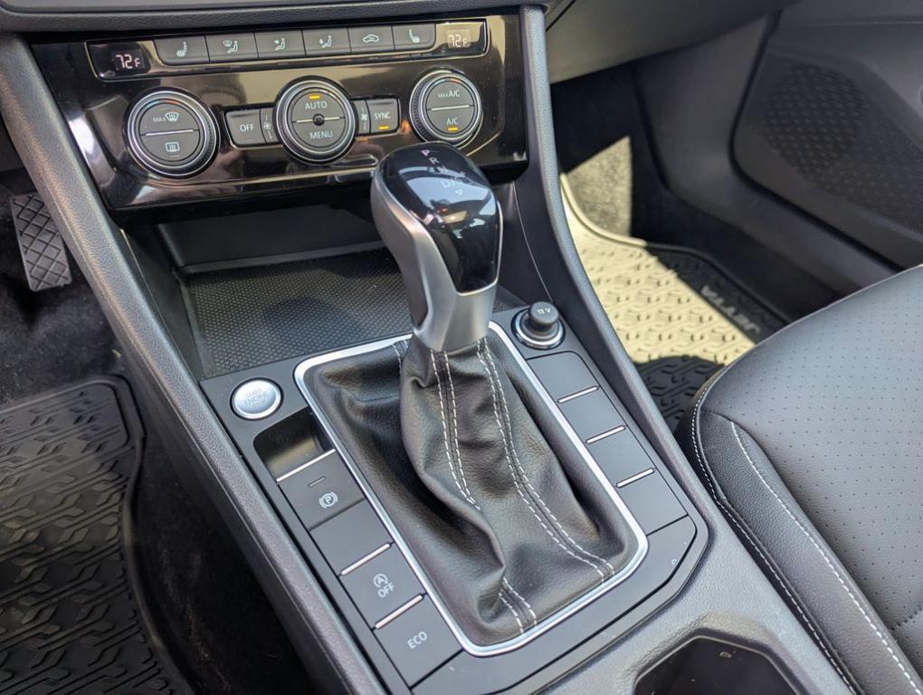 used 2024 Volkswagen Jetta car, priced at $23,488