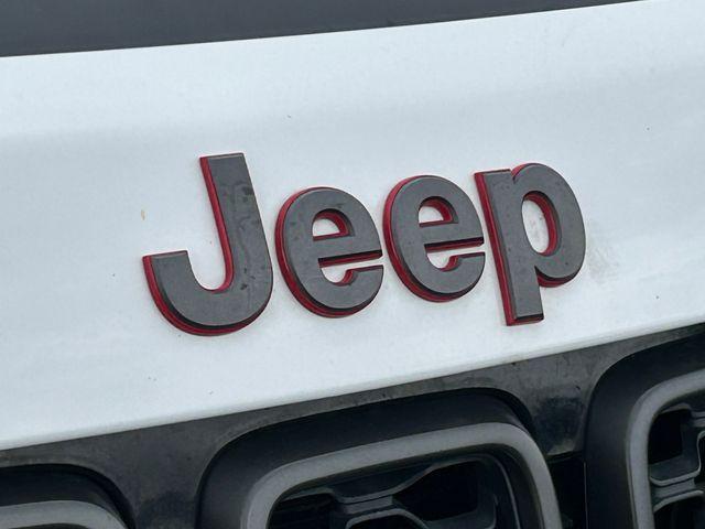 used 2020 Jeep Grand Cherokee car, priced at $26,495