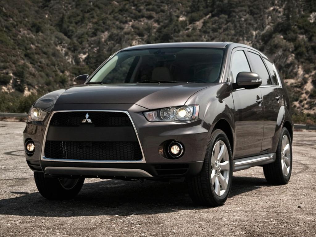 used 2012 Mitsubishi Outlander car, priced at $7,244