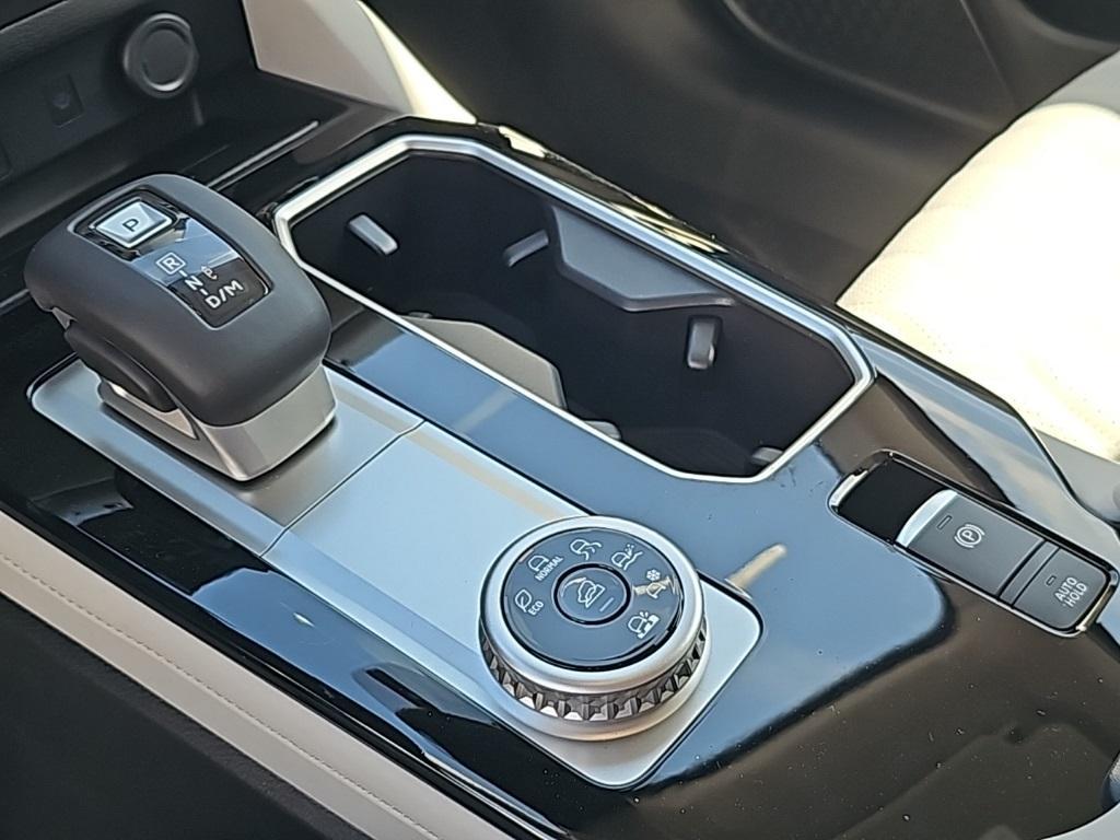 new 2025 Mitsubishi Outlander car, priced at $40,032