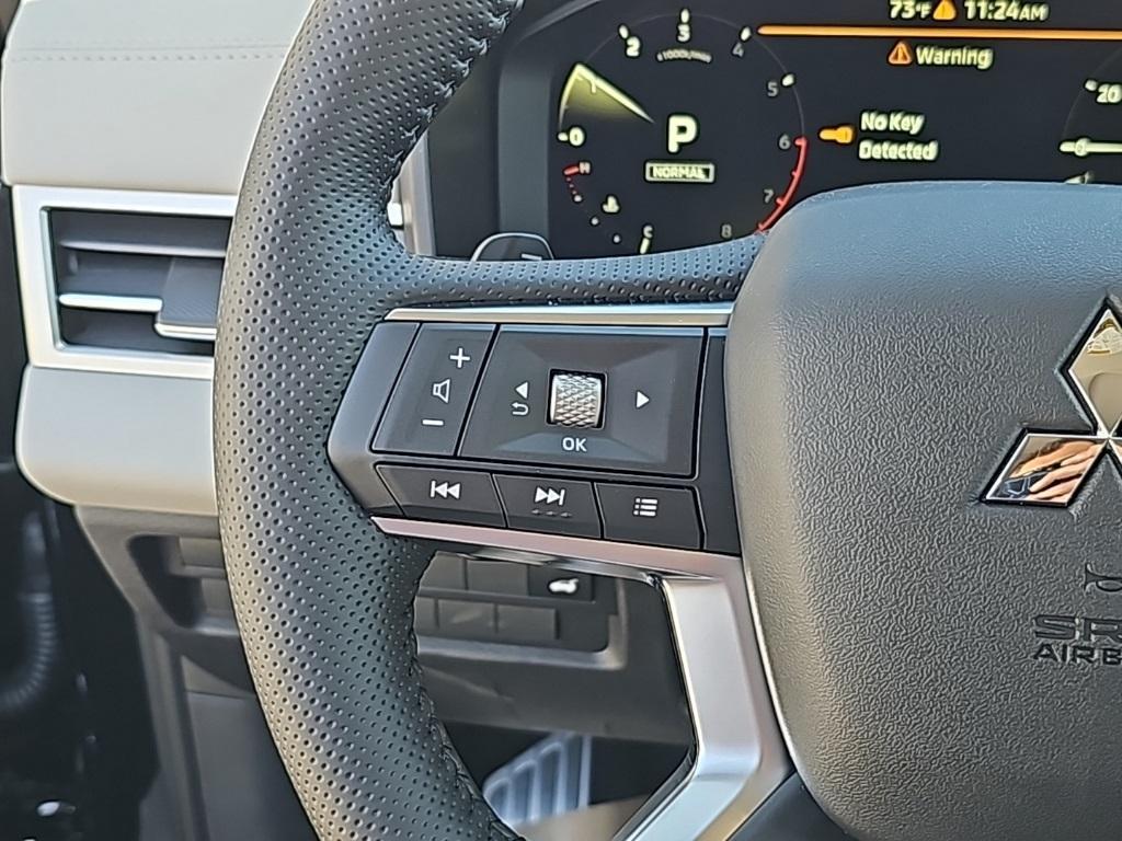 new 2025 Mitsubishi Outlander car, priced at $40,032