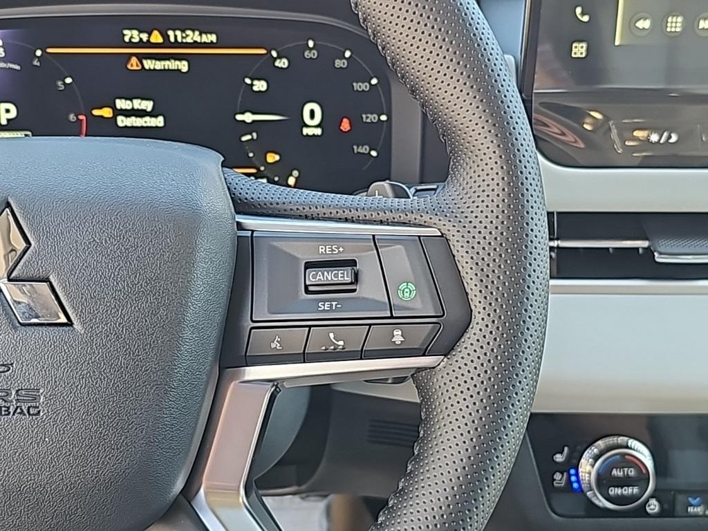 new 2025 Mitsubishi Outlander car, priced at $40,032