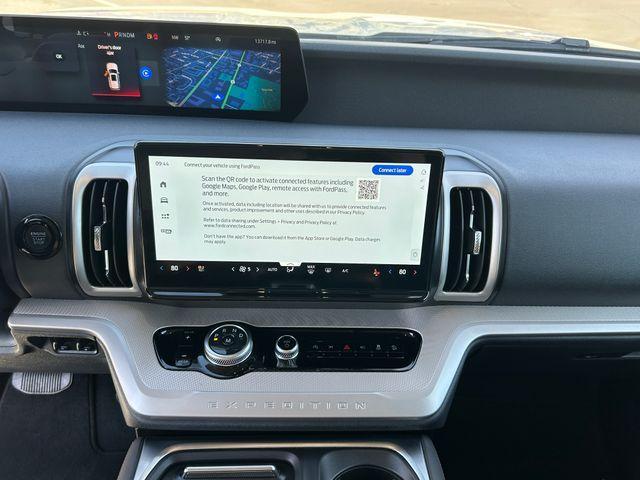 used 2025 Ford Expedition car, priced at $62,988