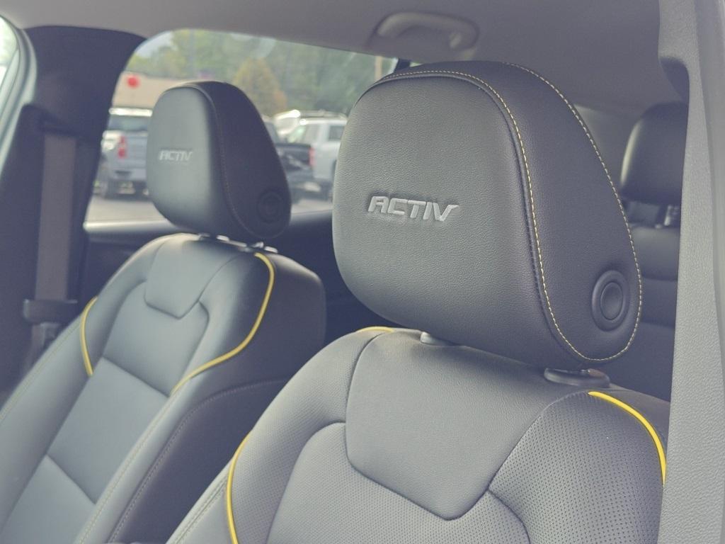 used 2025 Chevrolet Trax car, priced at $24,280