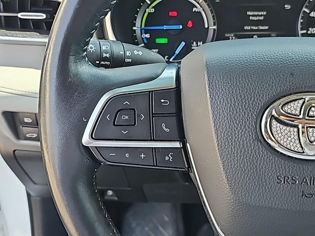 used 2021 Toyota Highlander Hybrid car, priced at $43,044
