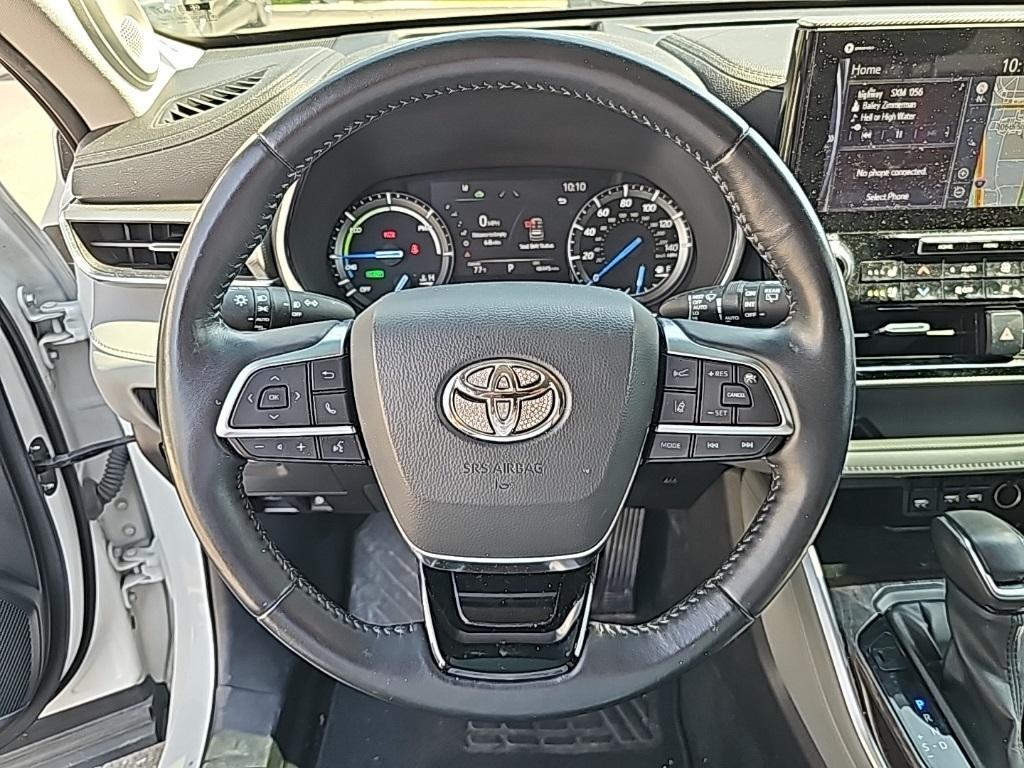 used 2021 Toyota Highlander Hybrid car, priced at $43,044