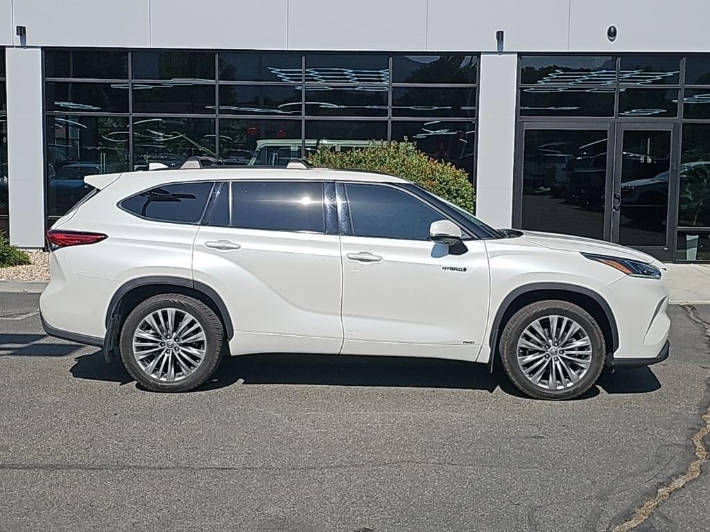 used 2021 Toyota Highlander Hybrid car, priced at $43,044