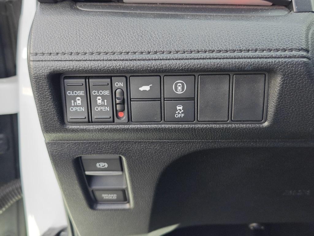 used 2024 Honda Odyssey car, priced at $34,780