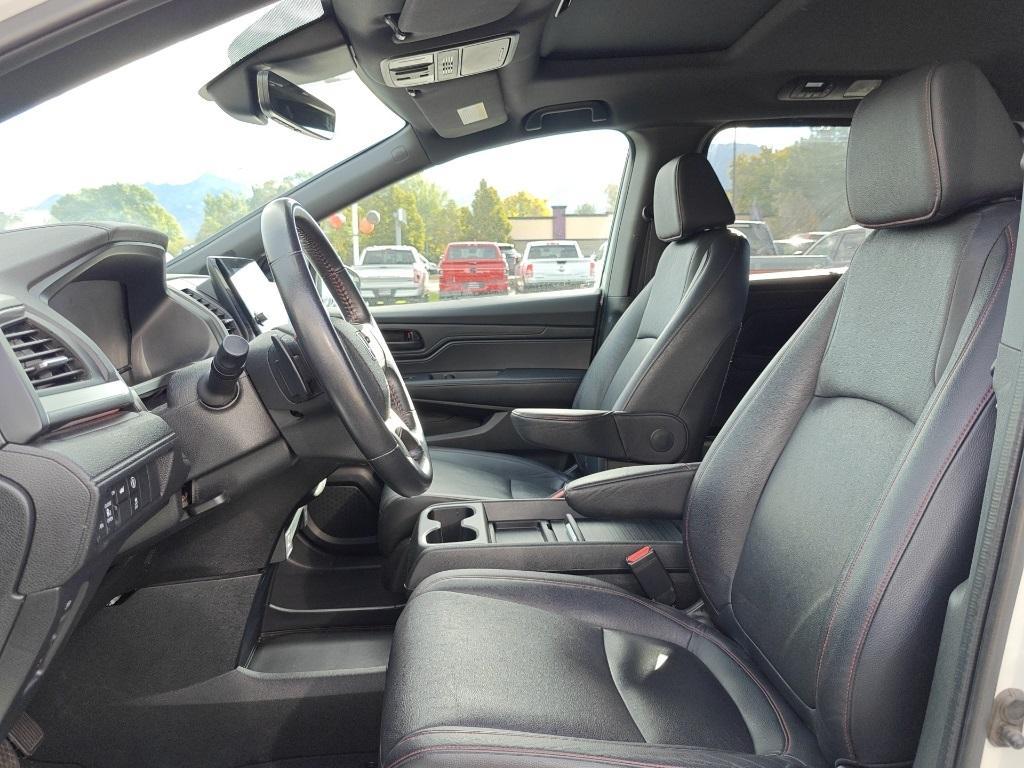 used 2024 Honda Odyssey car, priced at $34,780