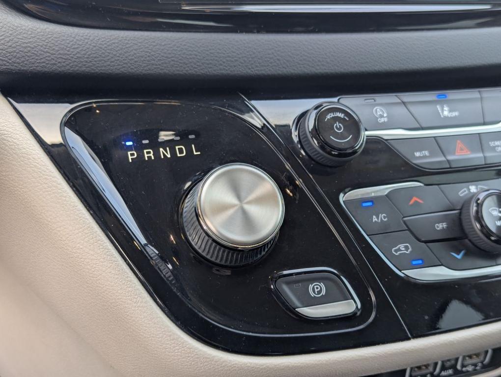 used 2022 Chrysler Pacifica car, priced at $18,988