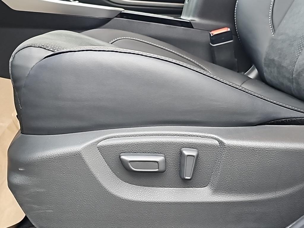 new 2025 Mitsubishi Eclipse Cross car, priced at $29,722
