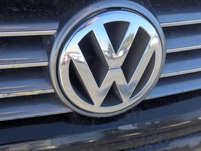 used 2002 Volkswagen Jetta car, priced at $3,488