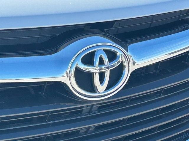 used 2016 Toyota Highlander car, priced at $17,995