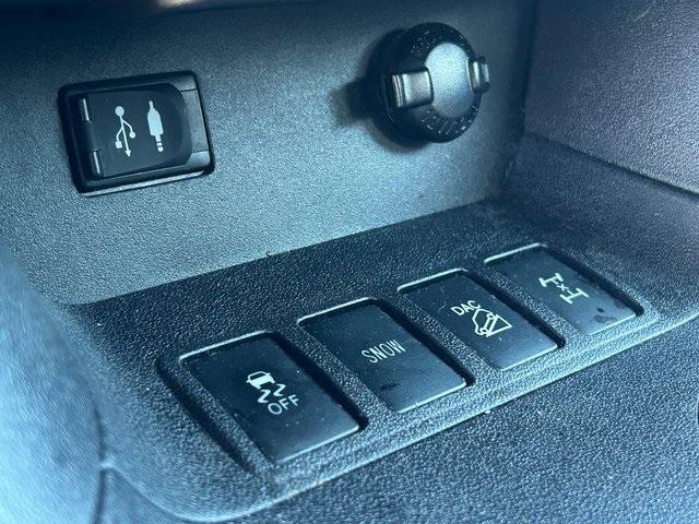 used 2016 Toyota Highlander car, priced at $17,995