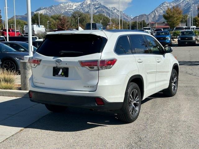 used 2016 Toyota Highlander car, priced at $17,995
