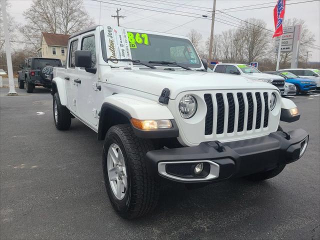 used 2022 Jeep Gladiator car, priced at $32,867