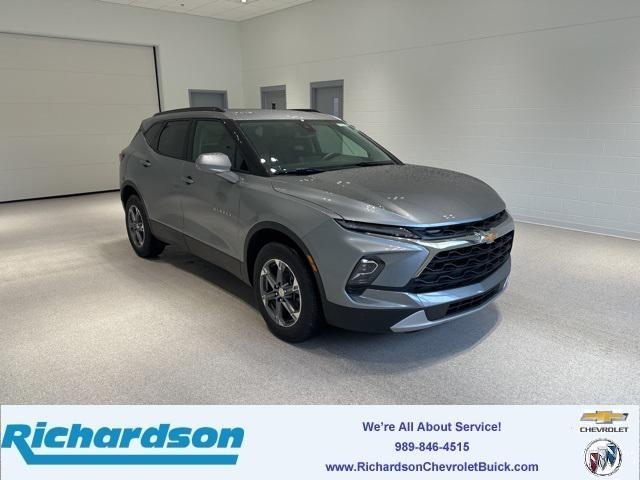new 2025 Chevrolet Blazer car, priced at $36,985