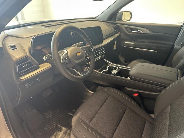 new 2025 Chevrolet Traverse car, priced at $39,528
