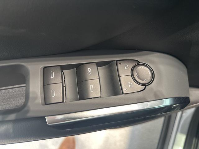 new 2025 Chevrolet Traverse car, priced at $39,528