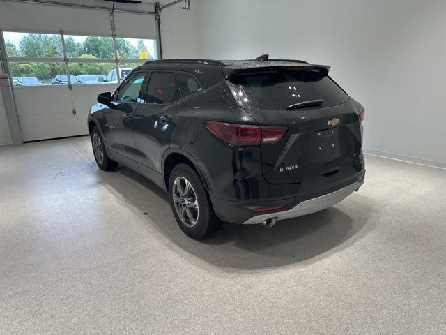 new 2025 Chevrolet Blazer car, priced at $36,985