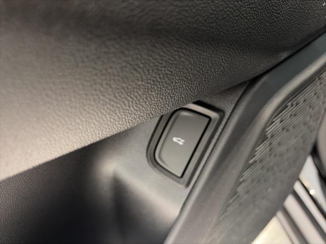 new 2026 Chevrolet Equinox car, priced at $30,454