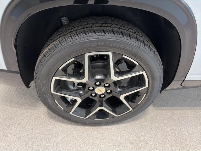 new 2026 Chevrolet Traverse car, priced at $57,302