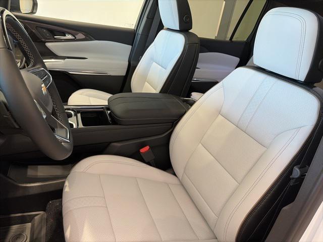 new 2026 Chevrolet Traverse car, priced at $57,302