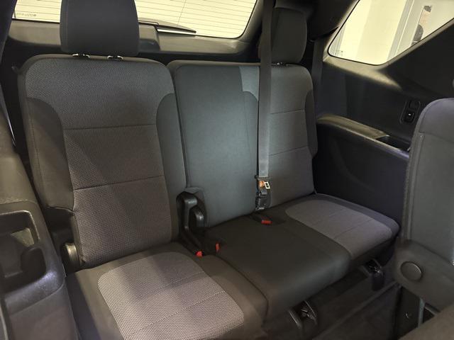 used 2023 Chevrolet Traverse car, priced at $29,995