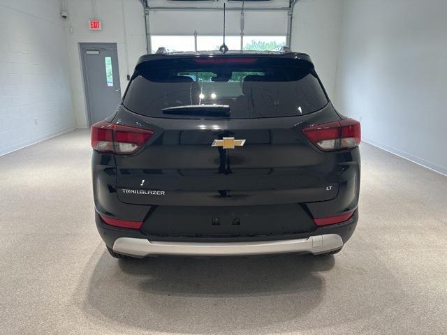 new 2026 Chevrolet TrailBlazer car, priced at $27,008