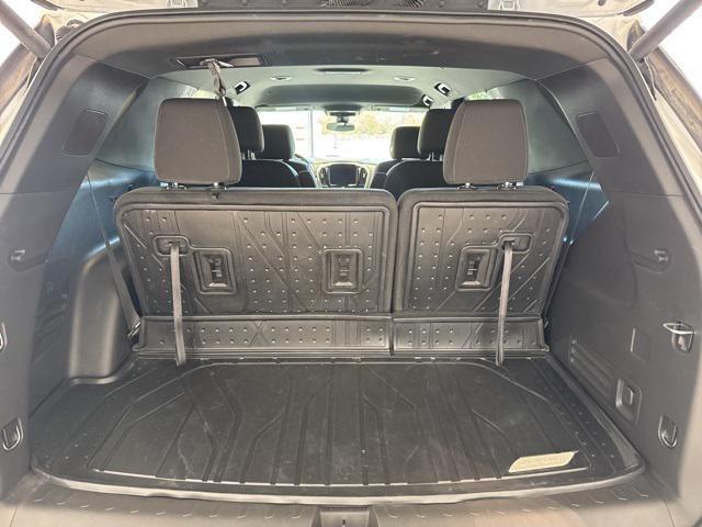 used 2023 Chevrolet Traverse car, priced at $29,995
