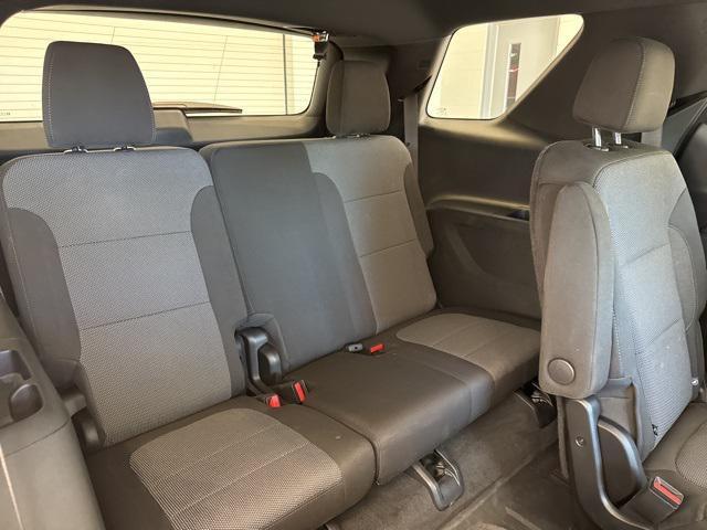 used 2023 Chevrolet Traverse car, priced at $29,995