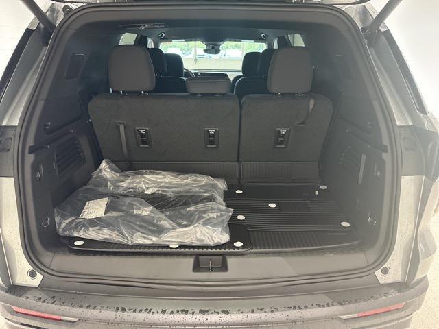 new 2026 Chevrolet Traverse car, priced at $43,344