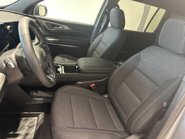 new 2026 Chevrolet Traverse car, priced at $43,344