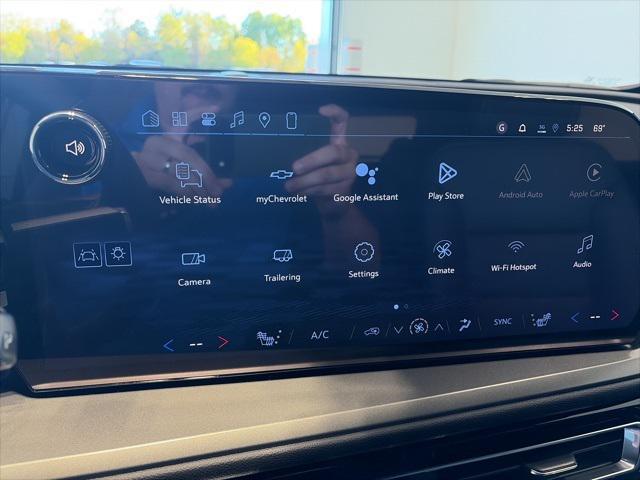 new 2026 Chevrolet Traverse car, priced at $42,309