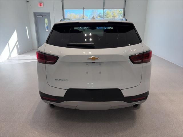 new 2025 Chevrolet Blazer car, priced at $36,985