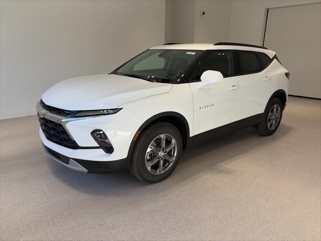 new 2025 Chevrolet Blazer car, priced at $36,985