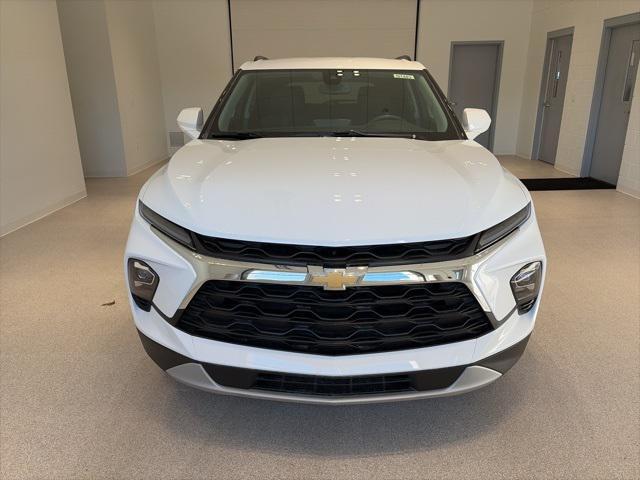 new 2025 Chevrolet Blazer car, priced at $36,985