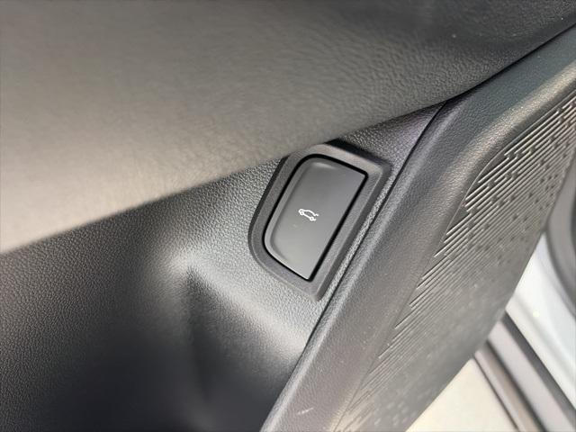 new 2026 Chevrolet Equinox car, priced at $30,402