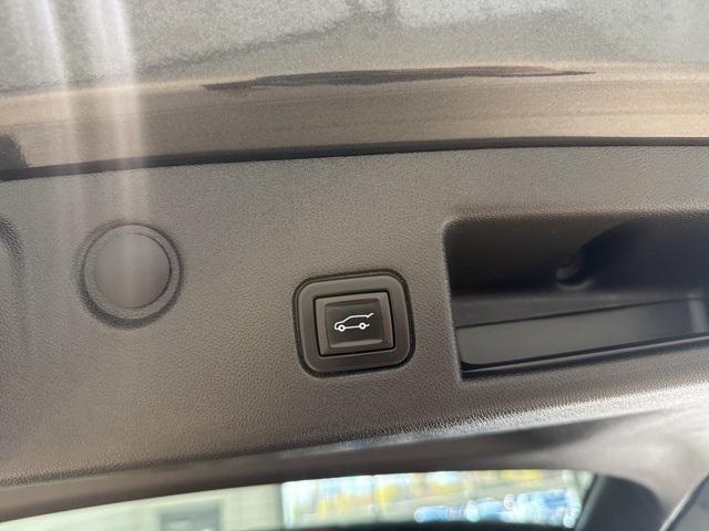 used 2020 Chevrolet Equinox car, priced at $16,995