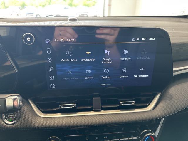new 2026 Chevrolet Equinox car, priced at $30,330
