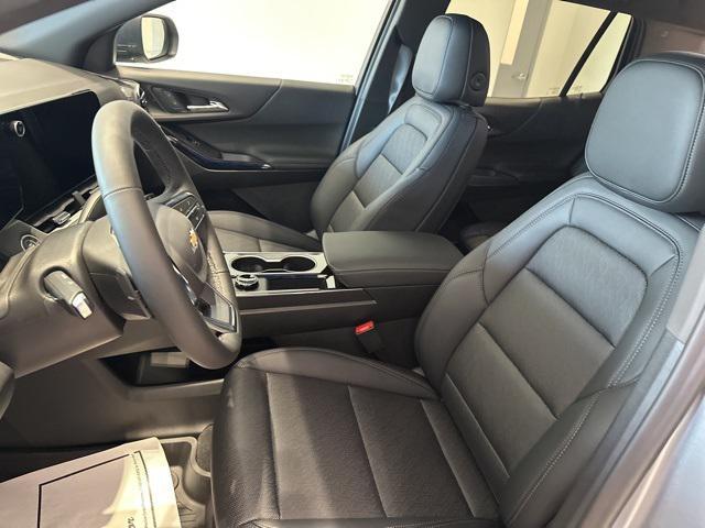 new 2026 Chevrolet Equinox car, priced at $32,135